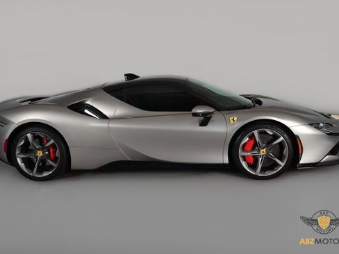 Used 2021 Ferrari SF90 Stradale AWD/4WD image 4