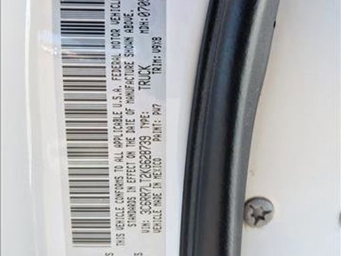 Used 2019 RAM 1500 Classic SLT image 16