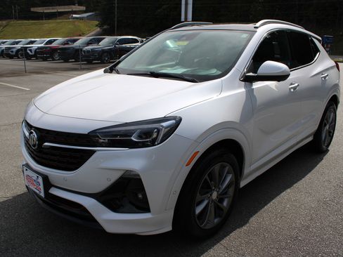 Used 2020 Buick Encore GX Essence w/ Experience Buick Package image 7