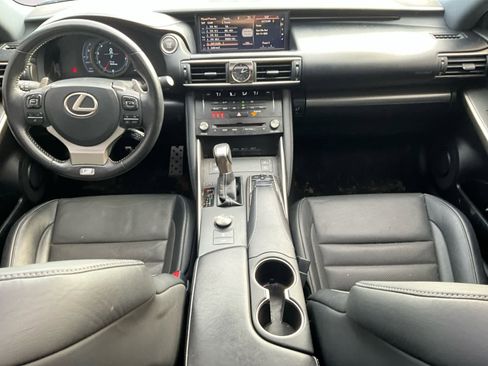 Used 2018 Lexus IS 300 image 12