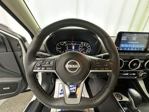 Used 2024 Nissan Sentra SR w/ SR Premium Package image 14