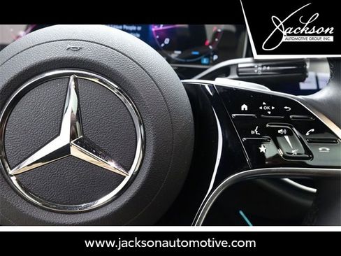 Used 2025 Mercedes-Benz E 350 Sedan image 14