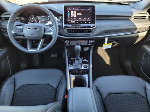 New 2026 Jeep Compass Latitude AWD/4WD image 11