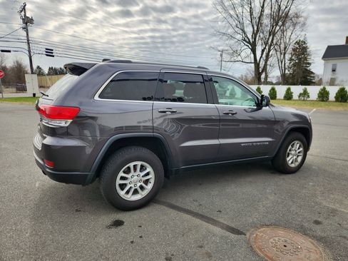 Used 2018 Jeep Grand Cherokee Laredo image 13