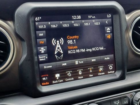 Used 2019 Jeep Wrangler Rubicon w/ Uconnect 4C Nav & Sound Group AWD/4WD image 20