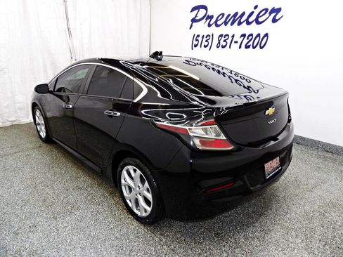 Used 2018 Chevrolet Volt Premier FWD image 4