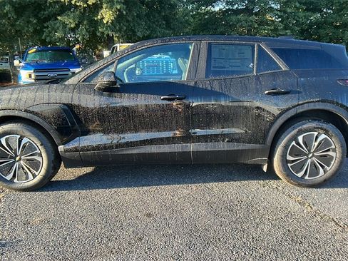 New 2026 Chevrolet Blazer EV LT image 8