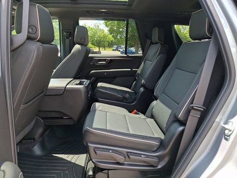 Used 2025 Chevrolet Tahoe Premier w/ Sun And Tow Package AWD/4WD image 13