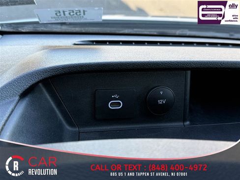 Used 2023 Ford Transit 250 Medium Roof AWD image 21