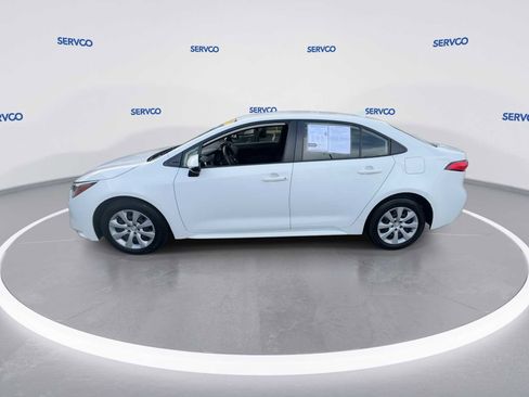 Used 2023 Toyota Corolla LE image 5