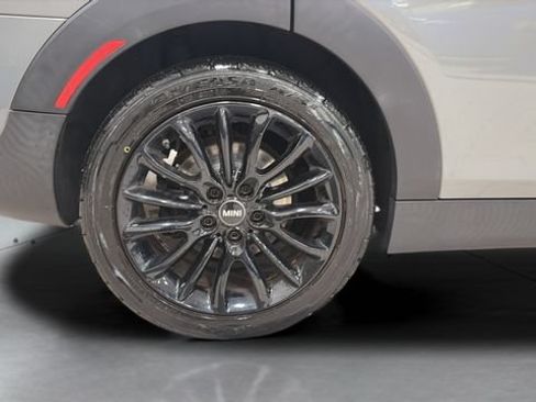 Used 2017 MINI Cooper Clubman ALL4 AWD/4WD image 25