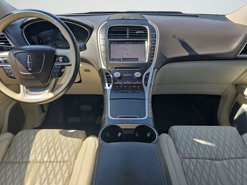 Used 2019 Lincoln Nautilus Black Label AWD/4WD image 11