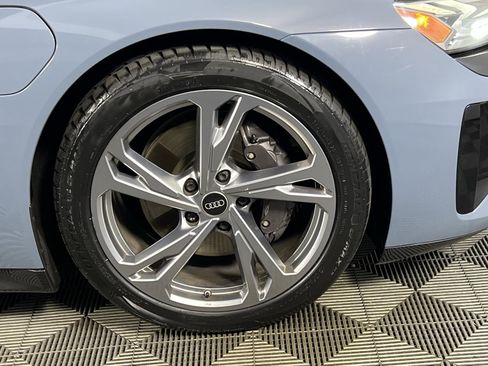 Used 2022 Audi e-tron GT Premium Plus image 13