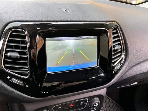 Used 2020 Jeep Compass Latitude image 22