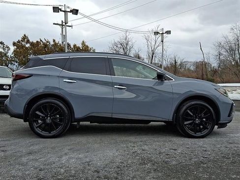 Used 2024 Nissan Murano SV w/ SV Midnight Edition Package image 7