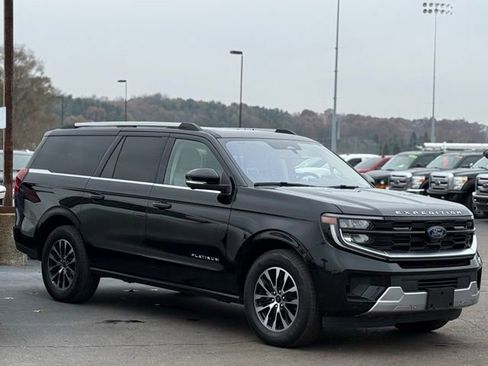 Certified 2025 Ford Expedition Max Platinum image 50