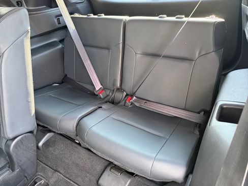 Used 2022 Mitsubishi Outlander SE FWD image 17