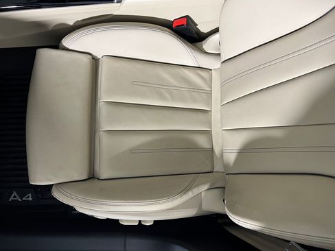 Used 2023 Audi A4 2.0T Premium image 25