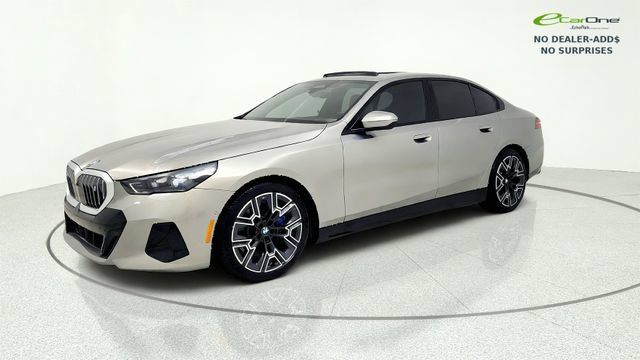 Used 2026 BMW i5 eDrive40 w/ M Sport Package RWD image 4