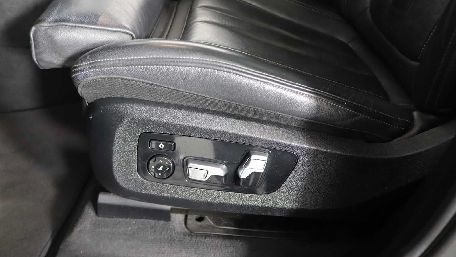 Used 2020 BMW X5 xDrive40i w/ Premium Package AWD/4WD image 21