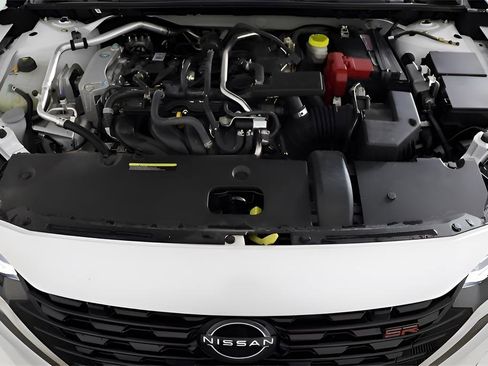 Used 2025 Nissan Sentra SR w/ SR Premium Package image 37