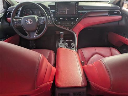 Used 2021 Toyota Camry XSE image 13