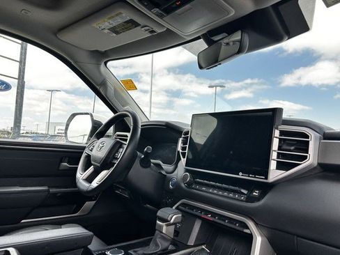Used 2023 Toyota Tundra Limited AWD/4WD image 15