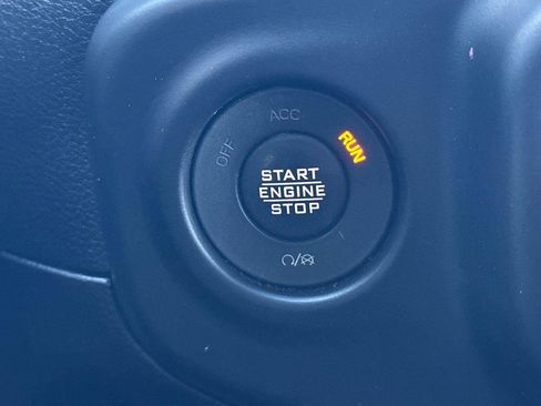 Used 2022 Jeep Wrangler Unlimited Sahara image 25