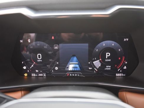 Used 2025 GMC Canyon AT4 image 21