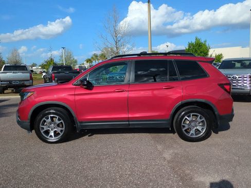 Used 2023 Honda Passport TrailSport image 3