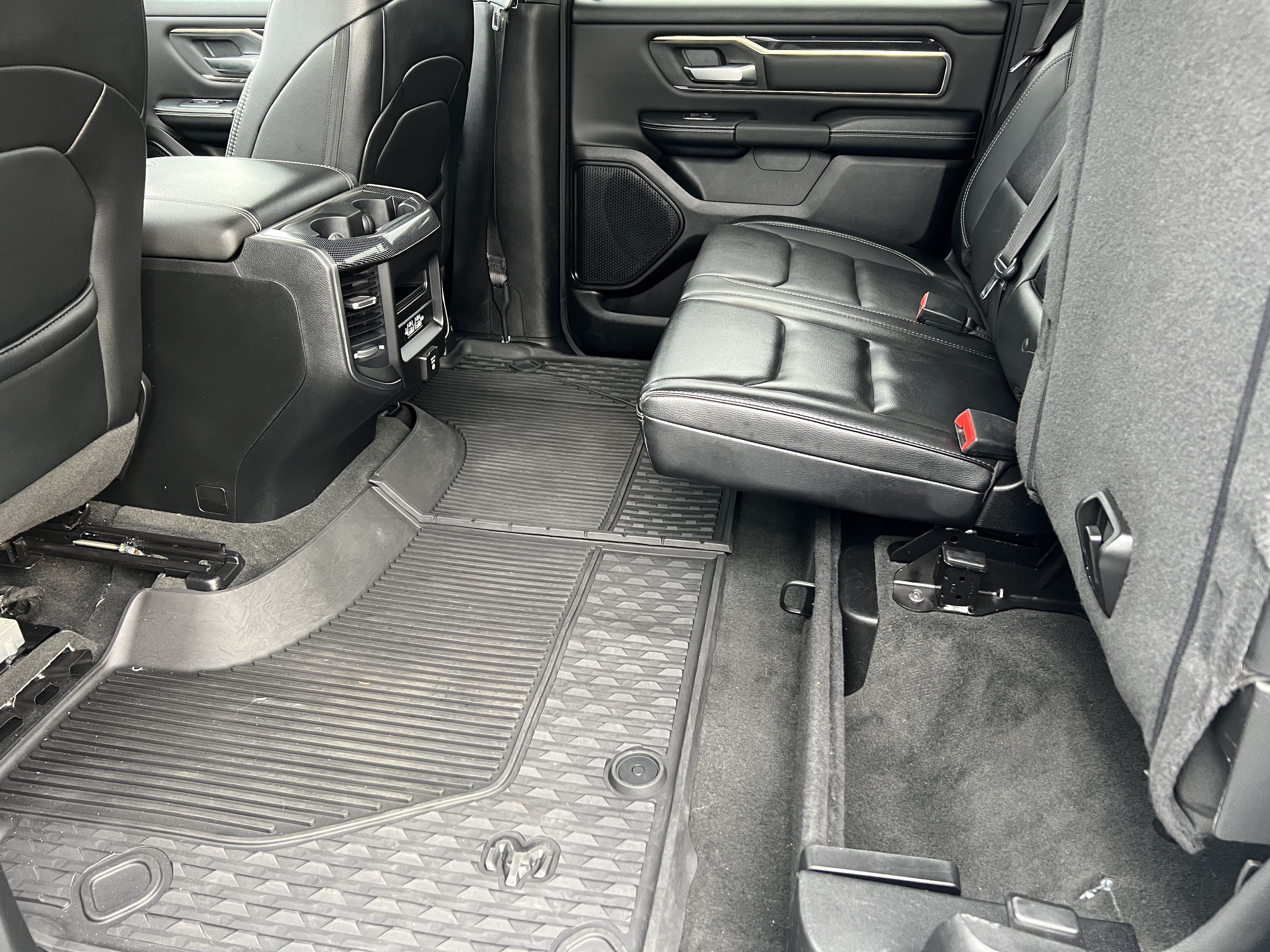 Used 2020 RAM 1500 Sport w/ Level 2 Equipment Goup w/2_L AWD/4WD image 16