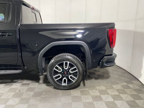 Used 2021 GMC Sierra 1500 AT4 w/ AT4 Premium Package AWD/4WD image 5