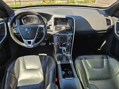Used 2016 Volvo XC60 T6 R-Design Platinum w/ Climate Package AWD/4WD image 17