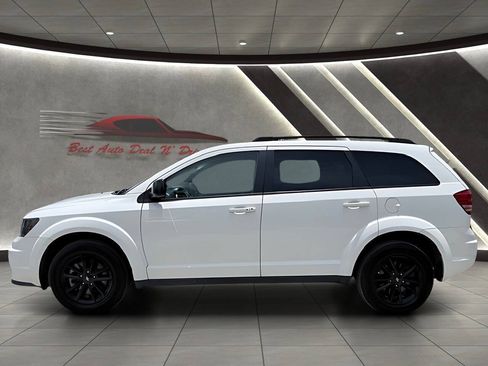 Used 2020 Dodge Journey SE w/ SE Popular Equipment Group FWD image 6