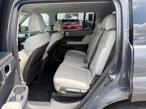 Used 2026 Hyundai Santa Fe SEL FWD image 22