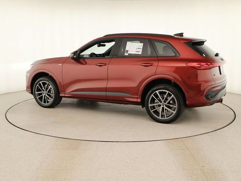 New 2026 Audi Q5 Premium Plus AWD/4WD image 3