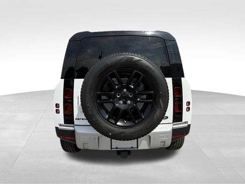 Used 2021 Land Rover Defender 90 S AWD/4WD image 7