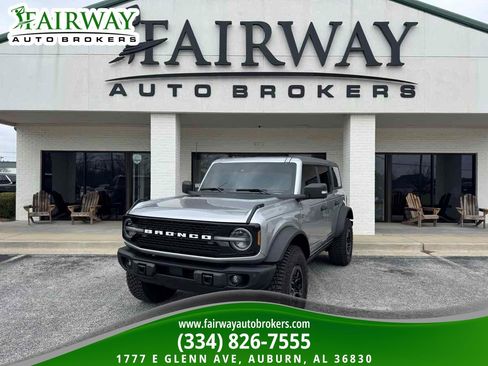 Used 2023 Ford Bronco Wildtrak image 1