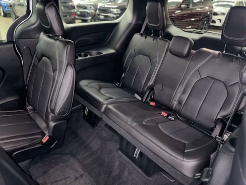 New 2026 Chrysler Voyager LX image 14