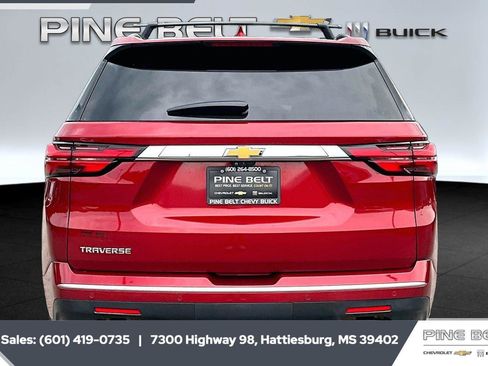 Used 2023 Chevrolet Traverse High Country w/ LPO, 'HIT The Road' Package FWD image 4