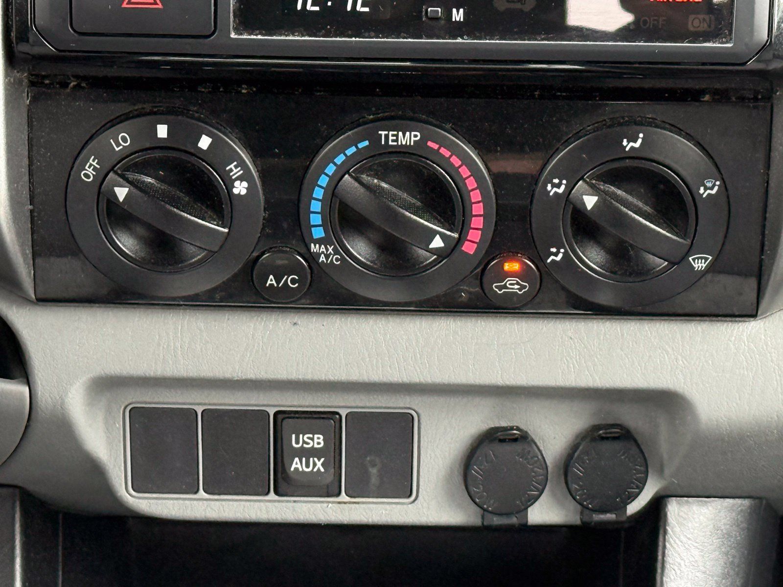 Used 2013 Toyota Tacoma 4x4 Double Cab w/ TRD Sport Pkg image 22