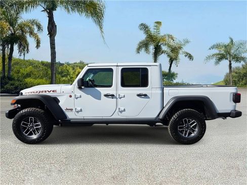 New 2026 Jeep Gladiator Mojave image 2