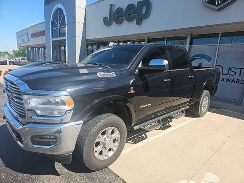 Used 2022 RAM 2500 Laramie AWD/4WD image 2