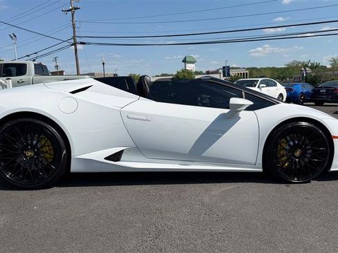 Used 2019 Lamborghini Huracan LP 580-2 RWD image 9