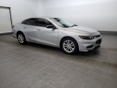 Used 2018 Chevrolet Malibu LT FWD image 11