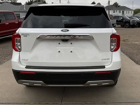Used 2024 Ford Explorer XLT w/ Equipment Group 202A AWD/4WD image 6