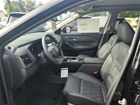 New 2026 Nissan Rogue Platinum w/ Platinum Premium Package image 9