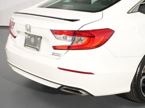 Used 2022 Honda Accord Sport Special Edition image 11