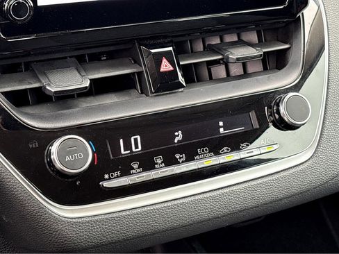 Used 2024 Toyota Corolla LE image 9