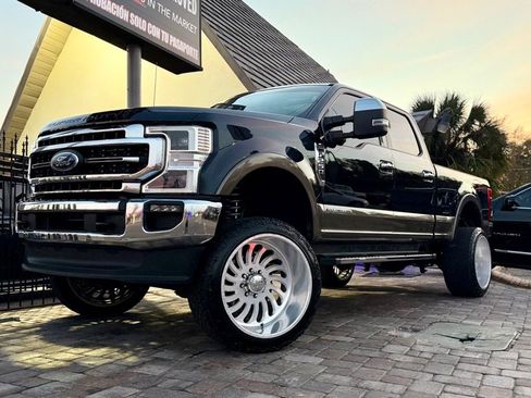 Used 2022 Ford F250 Lariat w/ Lariat Ultimate Package image 2